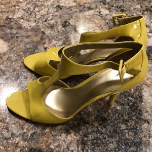 Nine West Mustard Heels